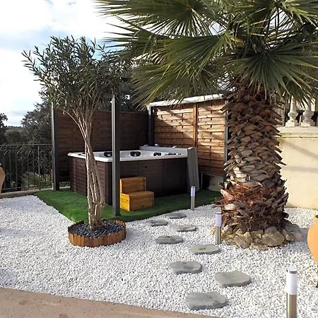 Les Bois 1 Bed & Breakfast 3*