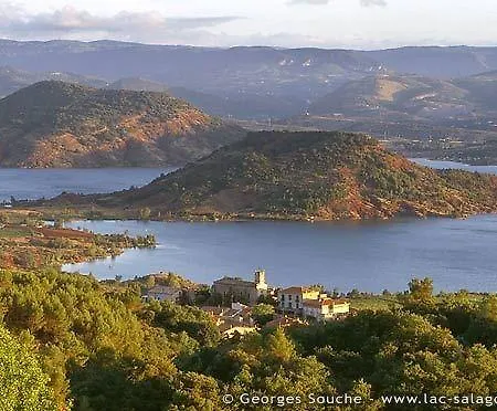 Couette-café Les Bois 1 3*
