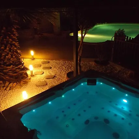 Les Bois 1 Bed & Breakfast Gignac (Herault)